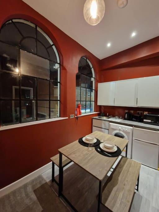 Stylish Jewellery Quarter Apartment Sleeps 4 Birmingam Exterior foto